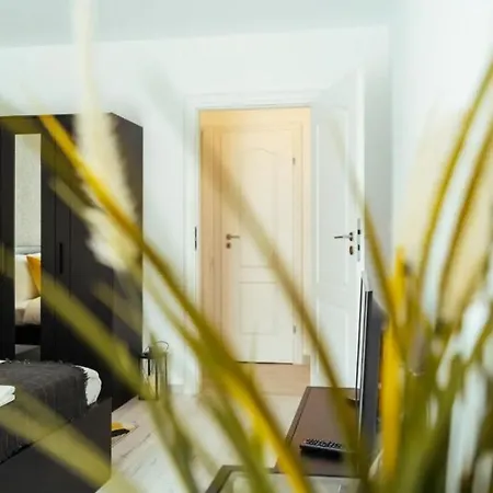 Central Lime Apartment